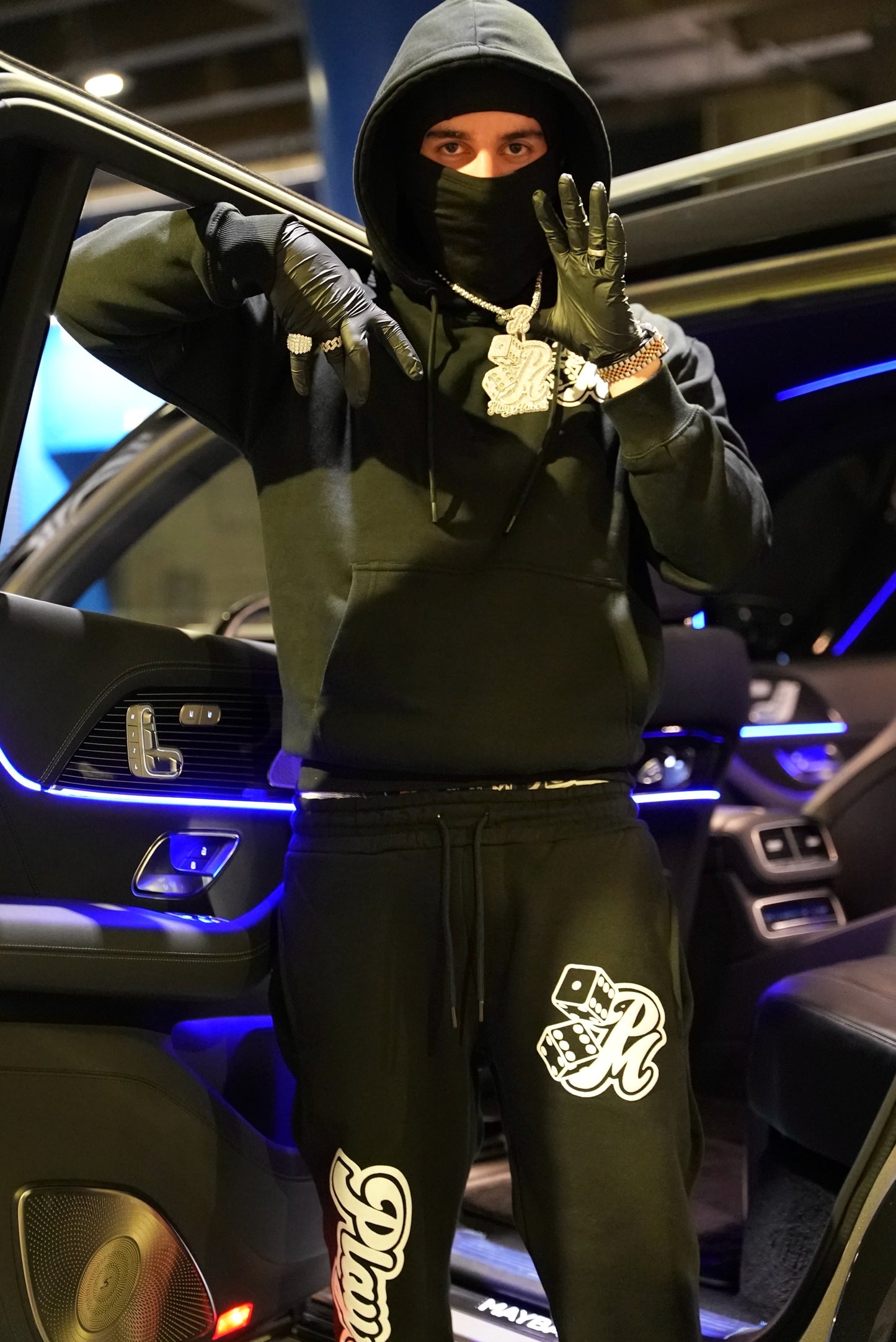 PLAYMAKERS SWEATS (BLACK)