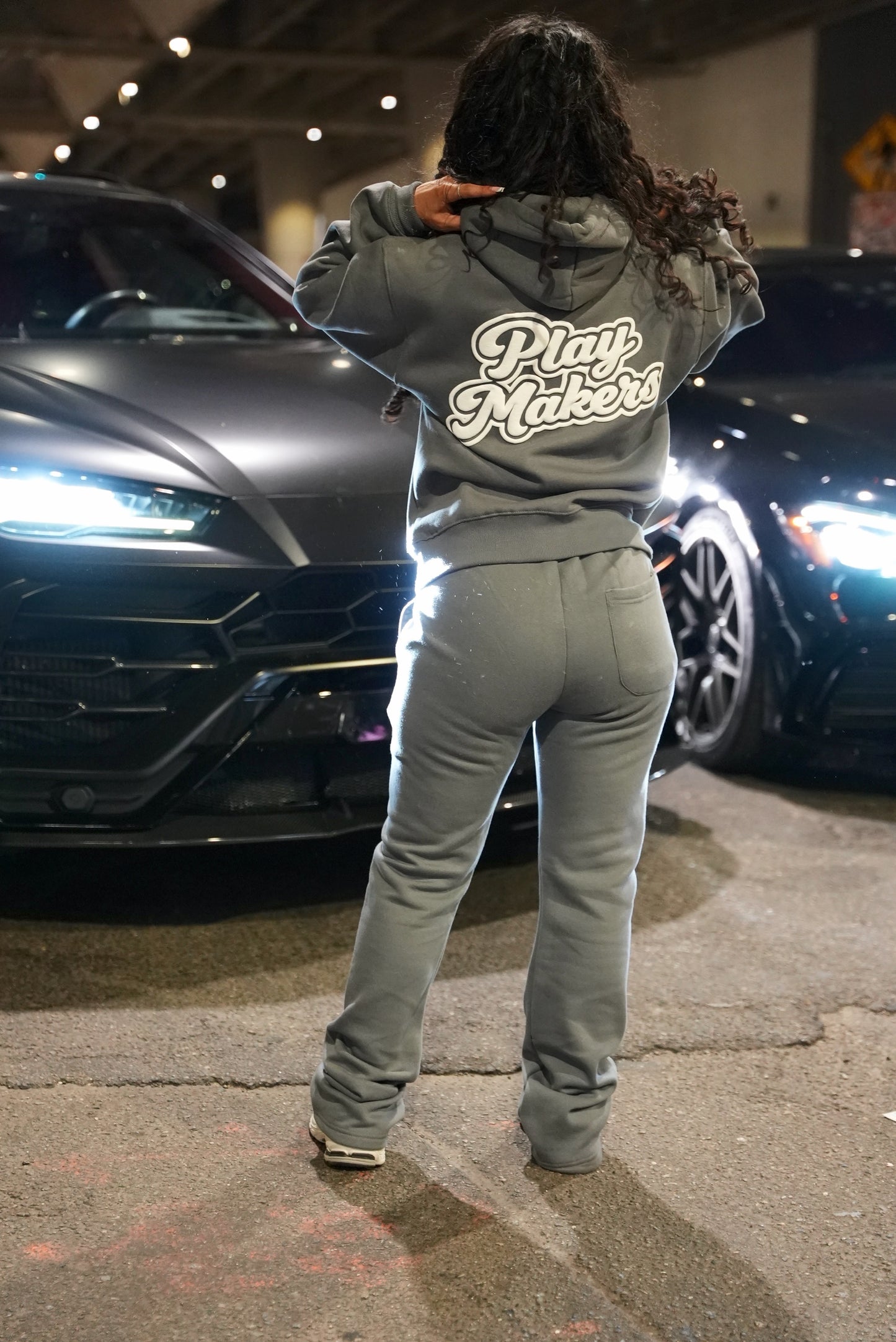PLAYMAKER SWEATS (GREY)